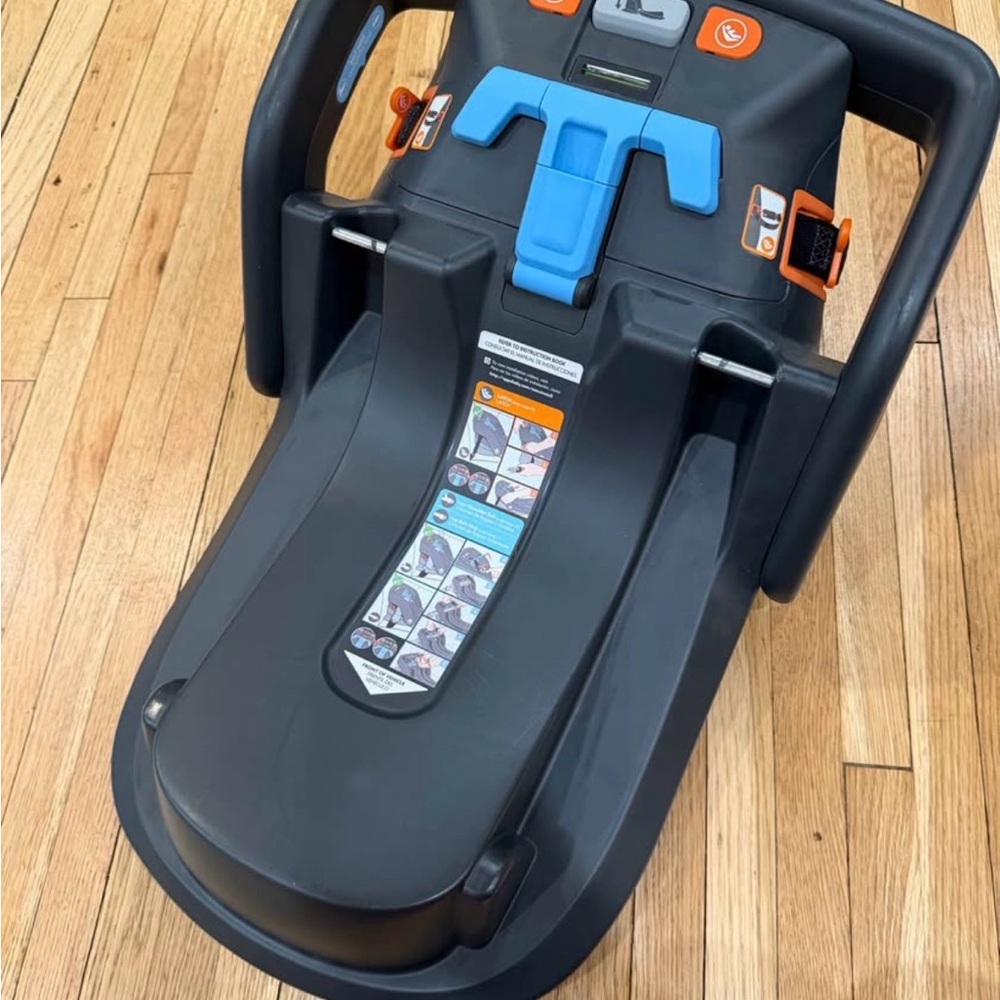 Uppababy Mesa Infant Car Seat Base
